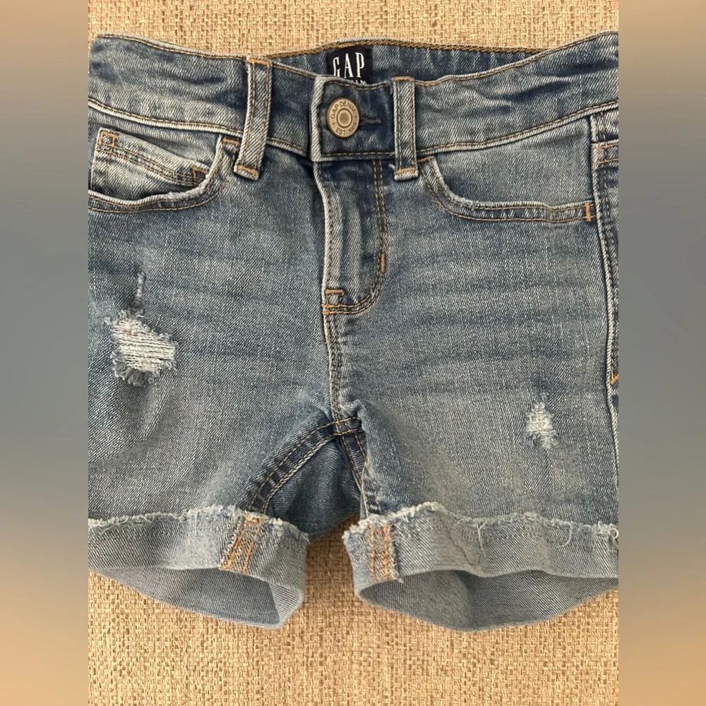 Girls gap denim midi shorts